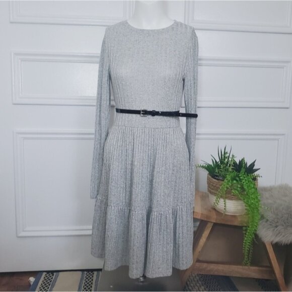 Pink Rose Drop Waist Midi Pleated Dress without belt - Picture 2 of 10